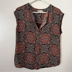 DR2 Rust and Black Medallion Cap Sleeve Blouse Size Small